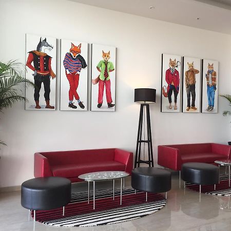 Red Fox By Lemon Tree Hotels, Sector 60, Gurugram Gurgaon Eksteriør bilde